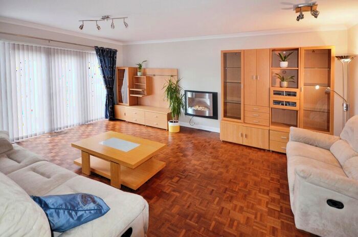 3 Bedroom Terraced House To Rent In Ashcroft Court, Burnham, Slough, SL1