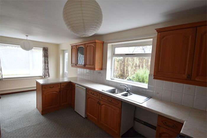 3 Bedroom Detached Bungalow To Rent In Headcorn Road, Grafty Green, ME17
