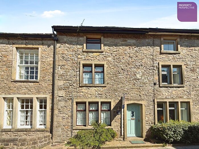 3 Bedroom Terraced House For Sale In Gills Fold, Grassington, BD23