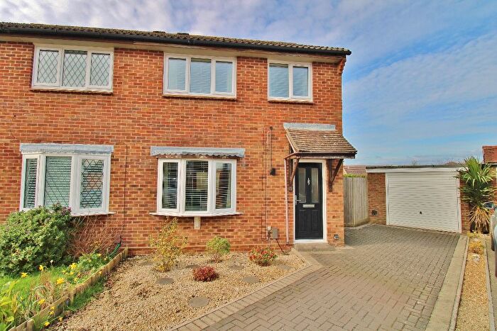 3 Bedroom Semi-Detached House For Sale In Kelsey Close, Titchfield Common, PO14