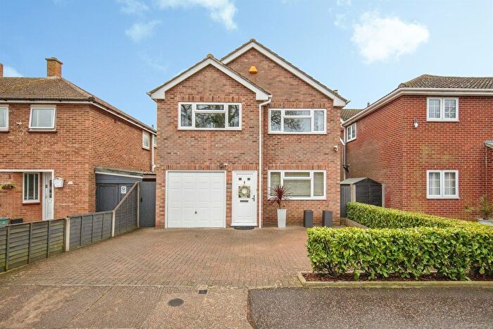 3 Bedroom Detached House For Sale In St. Johns Close, Colchester, CO4