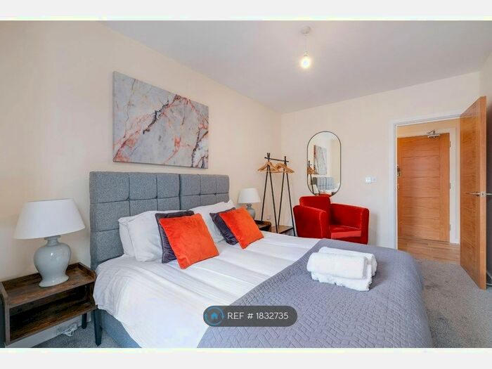 1 Bedroom Flat To Rent In Market Pl, Wednesbury, WS10