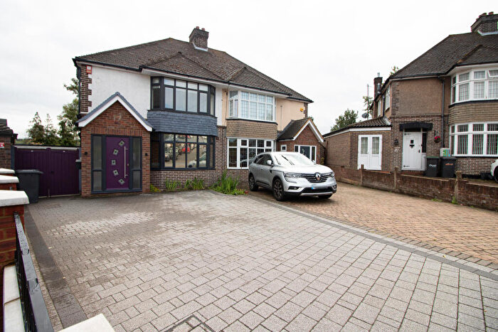 3 Bedroom Semi Detached House To Rent In Graham Gardens Luton, LU3