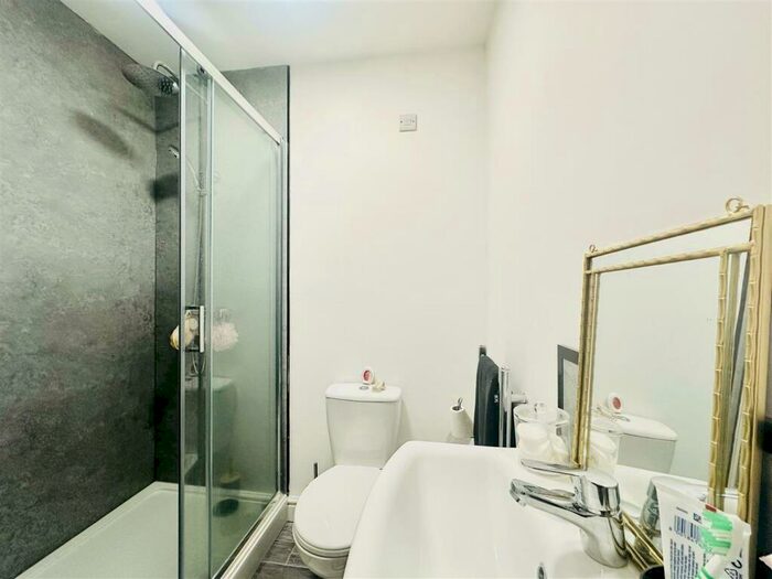 2 Bedroom Apartment To Rent In Park Road, Nottingham, NG7