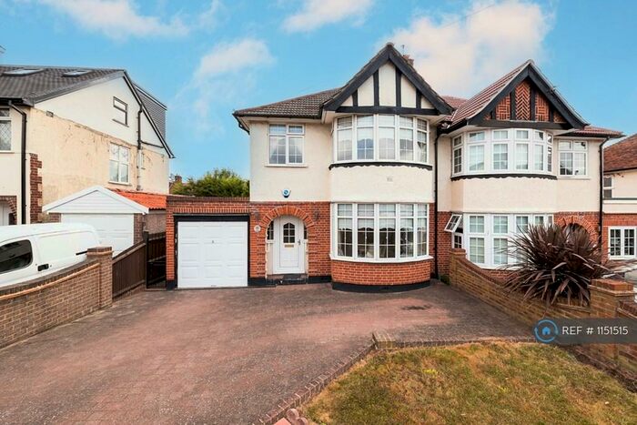 3 Bedroom Semi-Detached House To Rent In Green Lane, Chislehurst, BR7