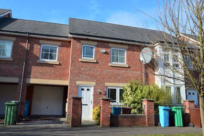 4 Bedroom House To Rent In Drayton Street, M15