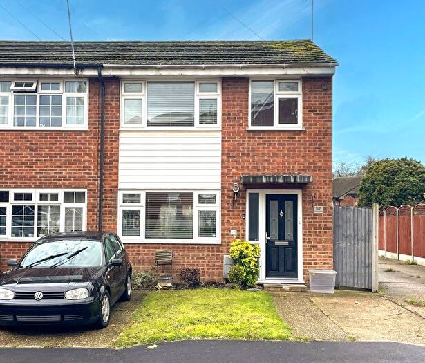 3 Bedroom End Terrace House For Sale In Hardwicke Place, St. Albans, AL2