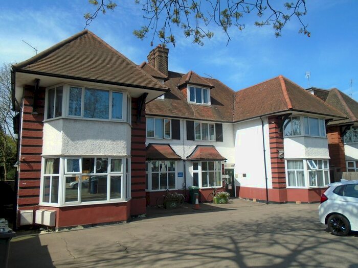 1 Bedroom Flat To Rent In Finchley Road, London, NW11