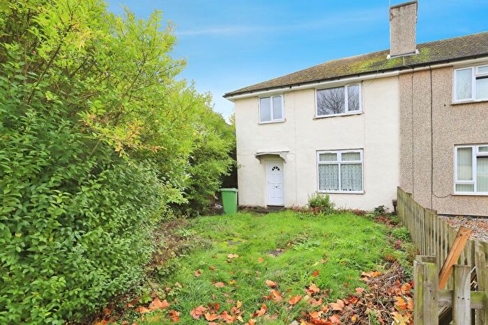 3 Bedroom Semi Detached House For Sale In Hannah Road, Bilston, WV14