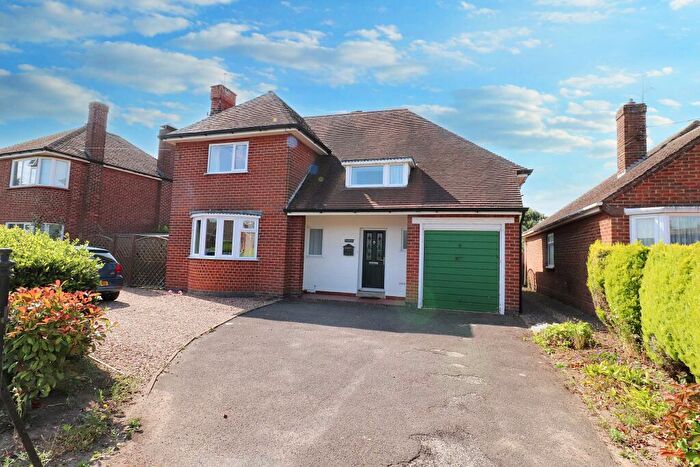 4 Bedroom Detached House For Sale In Rotten Row, Pinchbeck, PE11