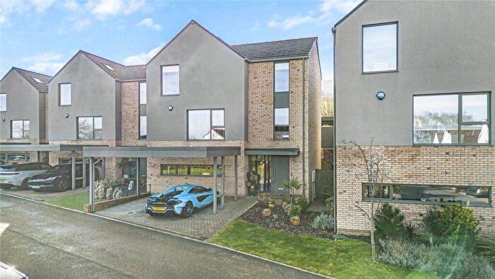 4 Bedroom Detached House For Sale In Leckhampton Rise, Cheltenham, Gloucestershire, GL53