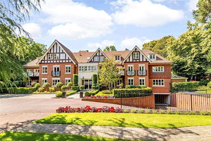 2 Bedroom Flat For Sale In Brockenhurst Road, Ascot, SL5