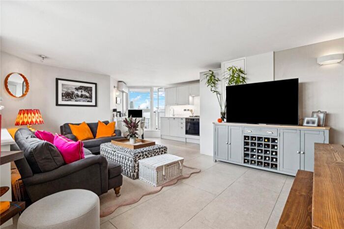 2 Bedroom Apartment For Sale In World's End Estate, London, SW10