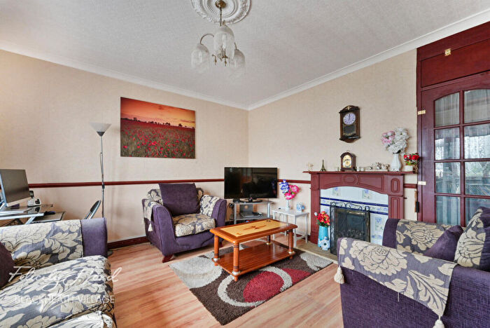 3 Bedroom Terraced House For Sale In Kellaway Road, London, SE3