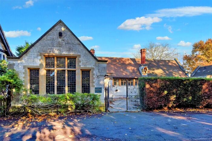 3 Bedroom Semi-Detached House For Sale In School Lane, Medmenham, Marlow, Buckinghamshire, SL7