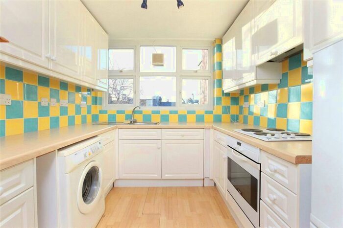 1 Bedroom Flat To Rent In Wayford Street, Battersea, London, SW11