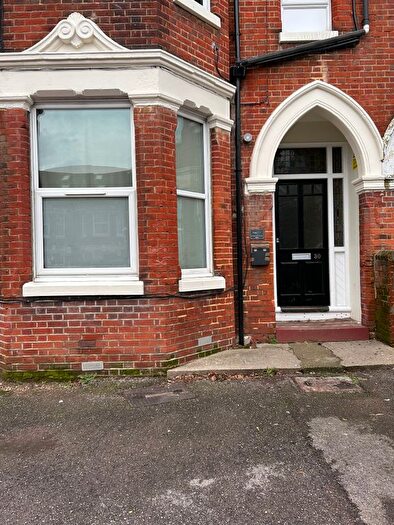 Studio To Rent In Howard Road, Shirley, Hampshire, SO15