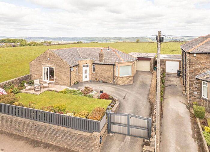 3 Bedroom Detached Bungalow For Sale In Stainland Road, Holywell Green, Halifax, HX4