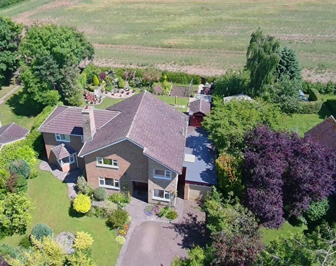 5 Bedroom Detached House For Sale In Hillesden Road, Gawcott, MK18