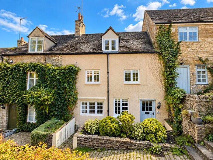 3 Bedroom Cottage To Rent In Chipping Steps, Tetbury, GL8