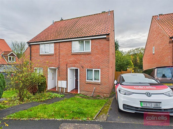 2 Bedroom Semi-Detached House For Sale In Dalby Close, Scarborough, YO12