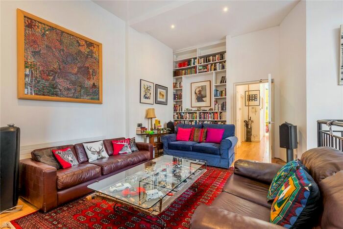 3 Bedroom Flat To Rent In Dufferin Street, London, EC1Y