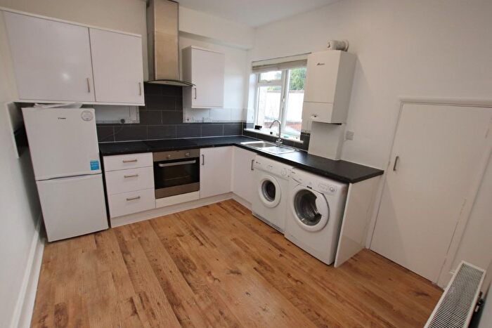 2 Bedroom Flat To Rent In Prospect Street, Caversham, Reading, RG4