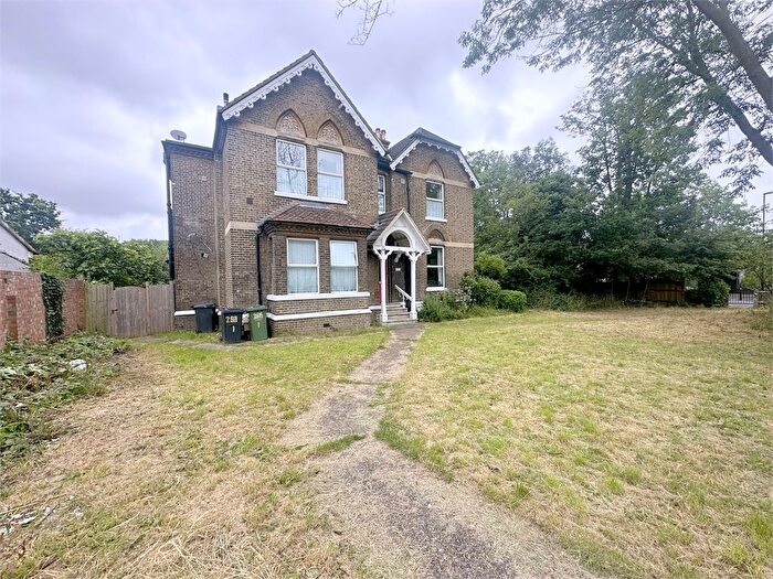 2 Bedroom Flat To Rent In Hither Green Lane, Hither Green, London, SE13