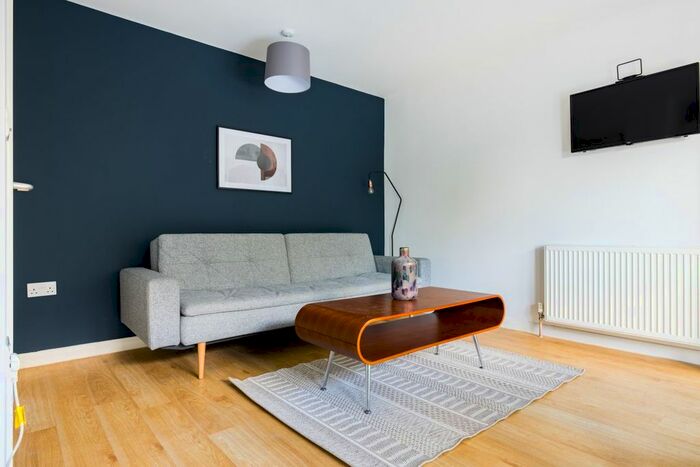 1 Bedroom Flat To Rent In Mead Place, London, E9