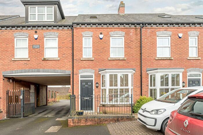 3 Bedroom Town House For Sale In Bilston Street, Sedgley, Dudley, DY3