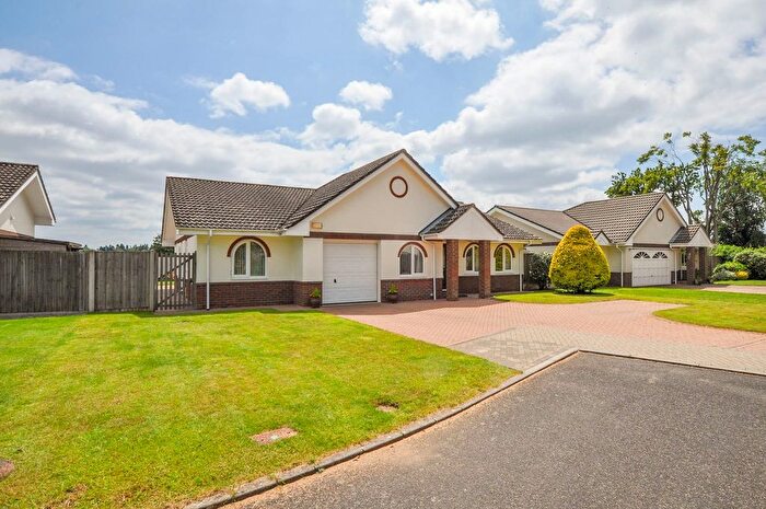3 Bedroom Bungalow For Sale In Fernway Close, Wimborne, BH21