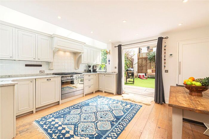4 Bedroom Terraced House For Sale In Ashness Road, London, SW11