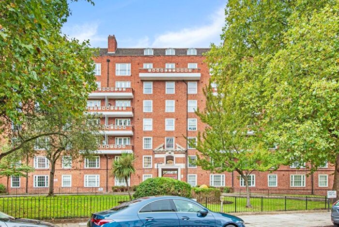 4 Bedroom Flat For Sale In Barrow Hill Estate, London, NW8