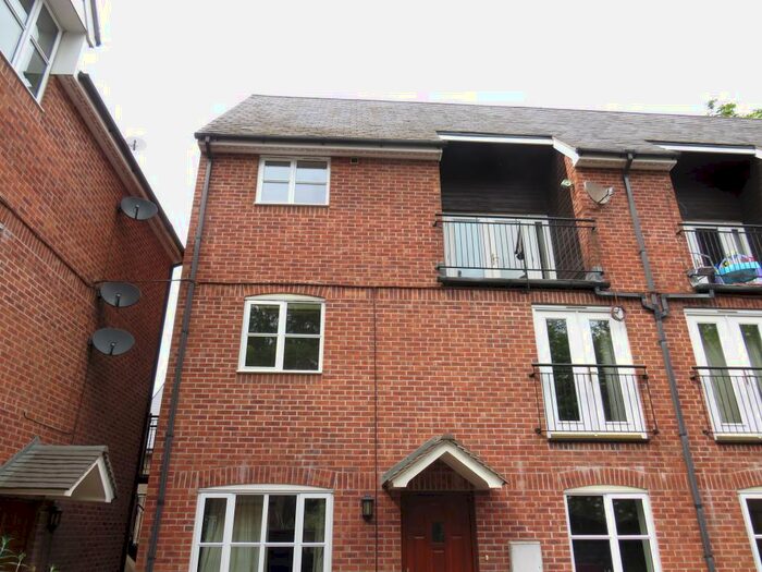 1 Bedroom Ground Flat To Rent In Campbell Street, Northampton, NN1