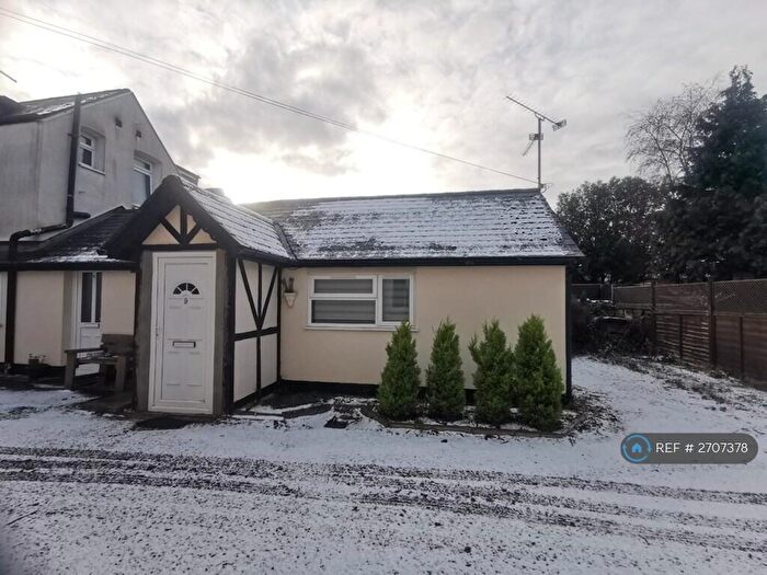 1 Bedroom Flat To Rent In School Road, Tilehurst, Reading, RG31