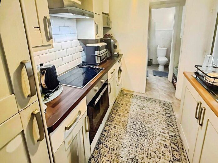 2 Bedroom House To Rent In Alma Road, PE1