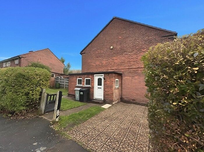 2 Bedroom Property To Rent In Manor Park North, Knutsford, WA16