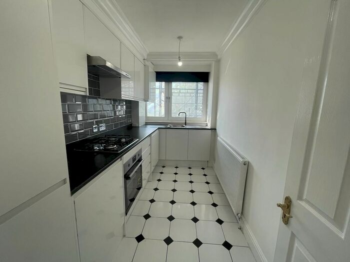 1 Bedroom Flat To Rent In St. Johns Wood Road, London, NW8