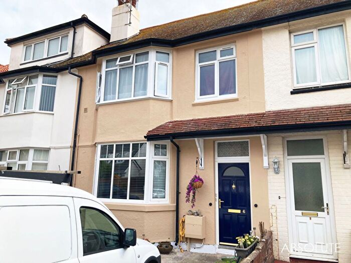 2 Bedroom Flat For Sale In Warefield Road, Paignton, TQ3