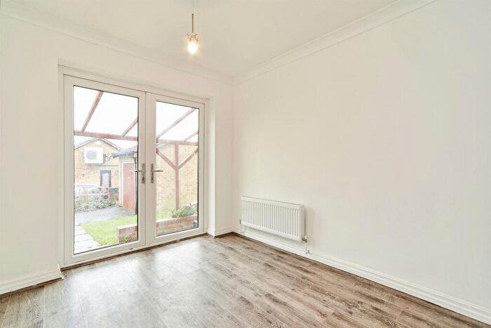 3 Bedroom Detached Bungalow For Sale In Carnoustie Grove, Bingley, BD16