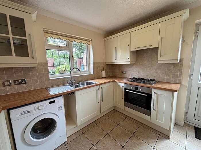 2 Bedroom Detached Bungalow For Sale In Foresters Close, Glenfield, Leicester, LE3