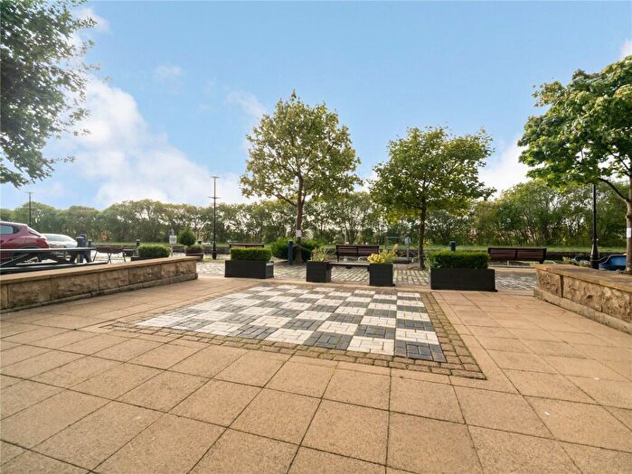 2 Bedroom Apartment To Rent In Speirs Wharf, Glasgow, G4