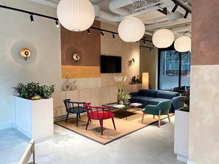 1 Bedroom Flat To Rent In The Courtyard Circus Street, BN2