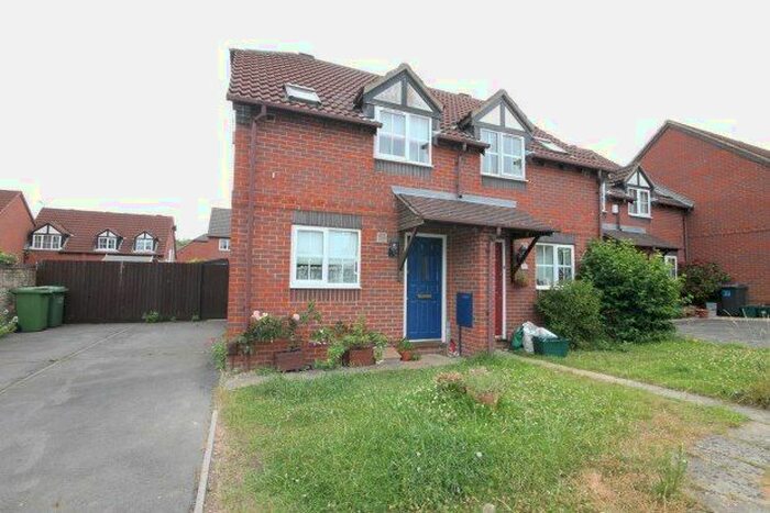 2 Bedroom Property To Rent In Ferndene, Bristol, BS32