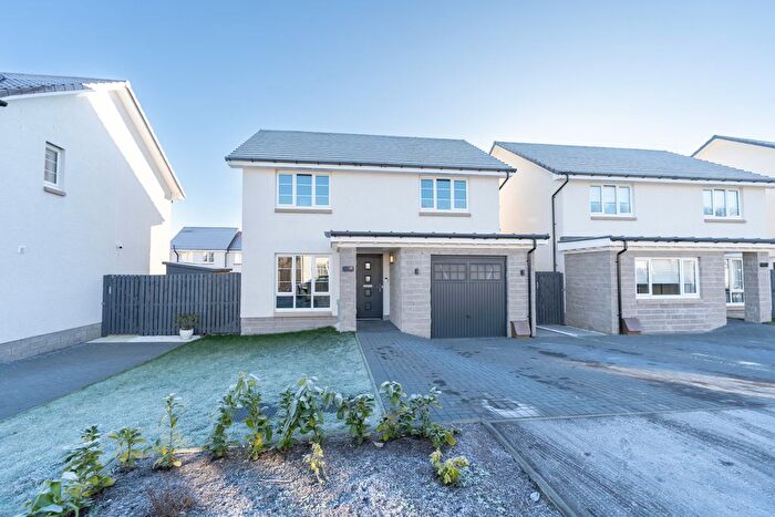 4 Bedroom Detached House For Sale In Curran Place, Bellshill, ML4