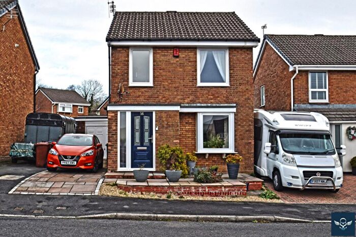 3 Bedroom Detached House For Sale In Brantfell Drive, Burnley, BB12