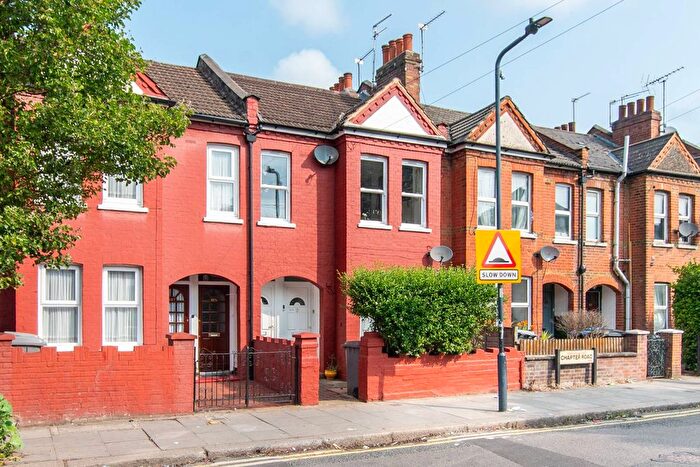 1 Bedroom Flat For Sale In Chapter Road, Willesden, London, NW2