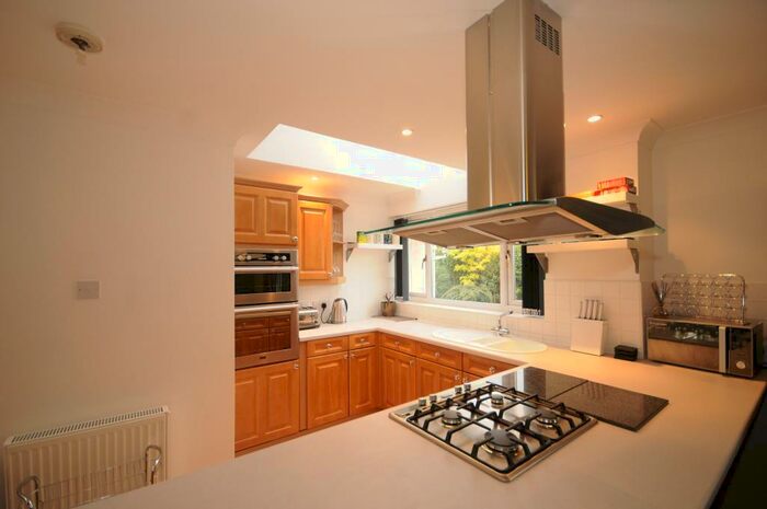 3 Bedroom Semi-Detached House To Rent In Broadoaks Crescent, Braintree, CM7