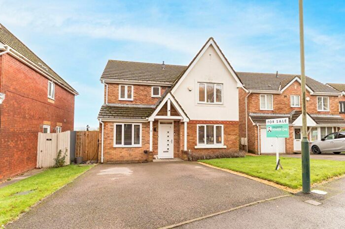 4 Bedroom Detached House For Sale In Burnet Drive, Pontllanfraith, NP12