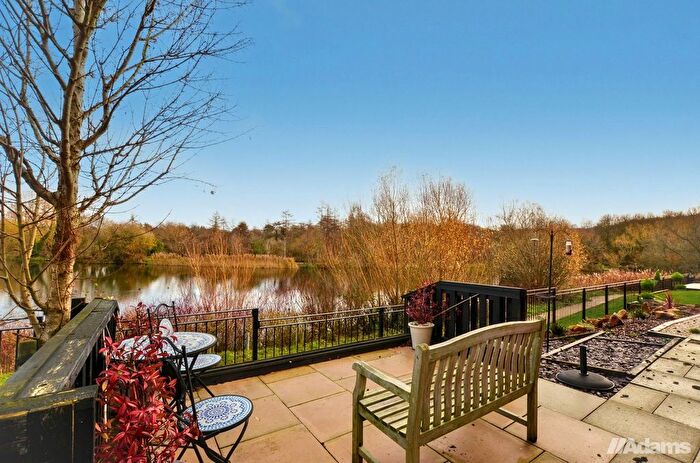 3 Bedroom Semi Detached House For Sale In Scottsdale Road, Runcorn, WA7